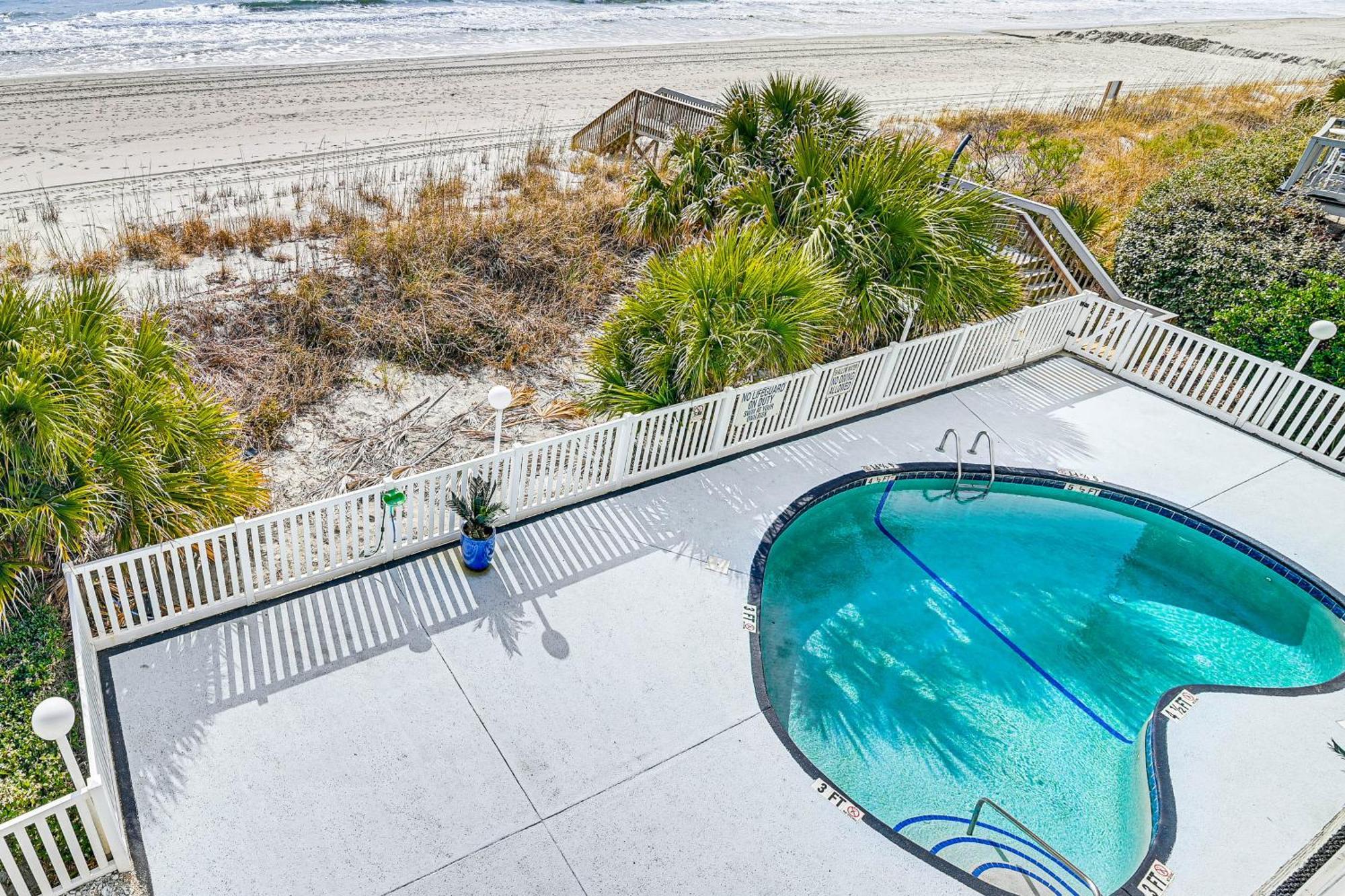 On-The-Beach Escape Oceanfront In Surfside! Myrtle Beach Eksteriør bilde