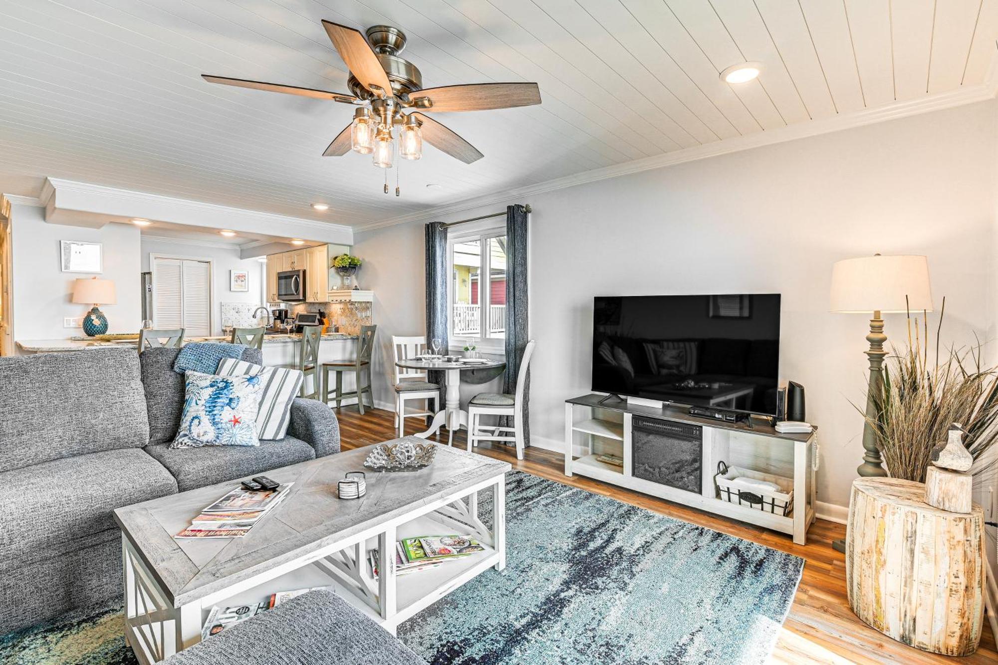 On-The-Beach Escape Oceanfront In Surfside! Myrtle Beach Eksteriør bilde