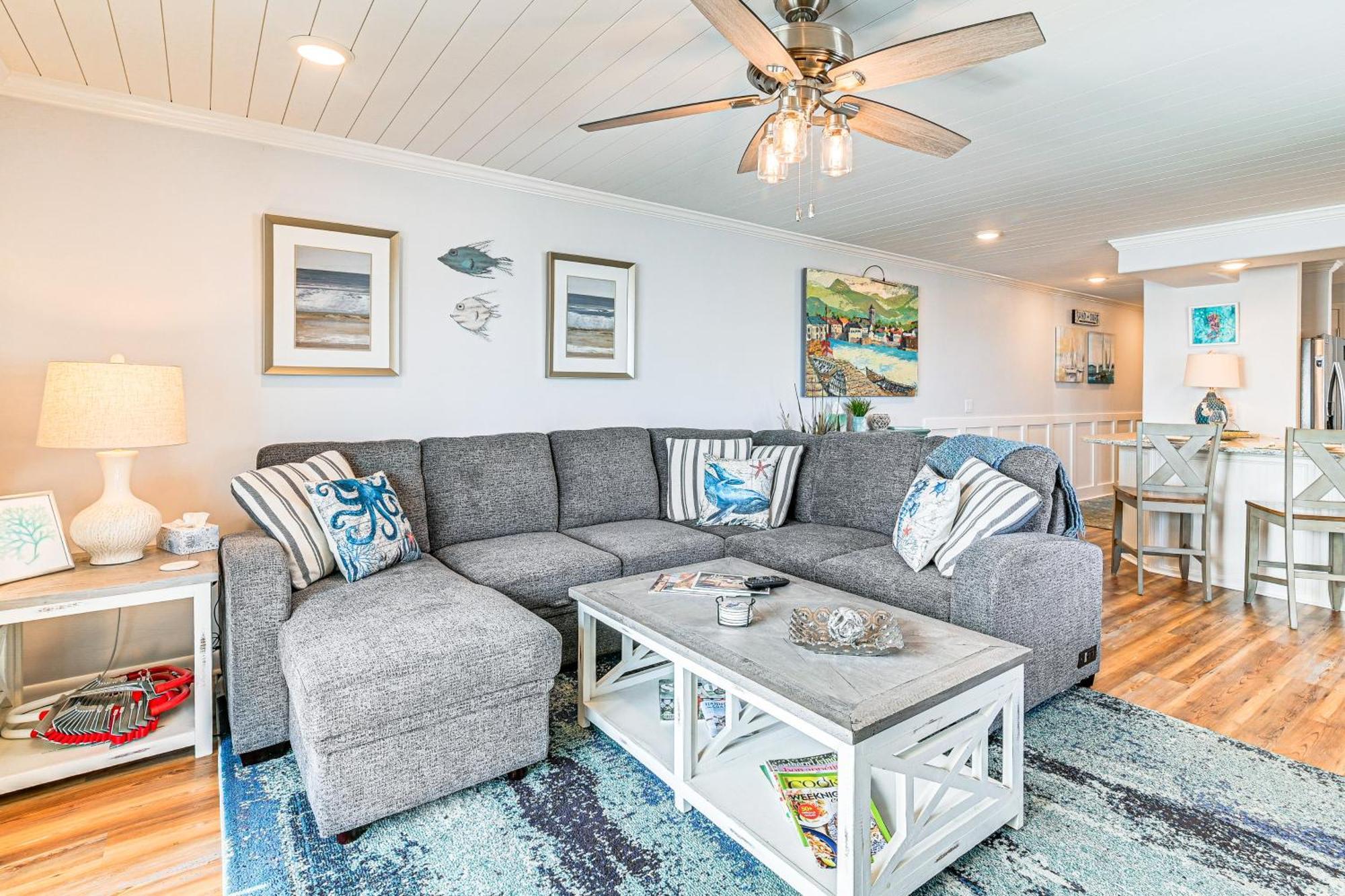 On-The-Beach Escape Oceanfront In Surfside! Myrtle Beach Eksteriør bilde